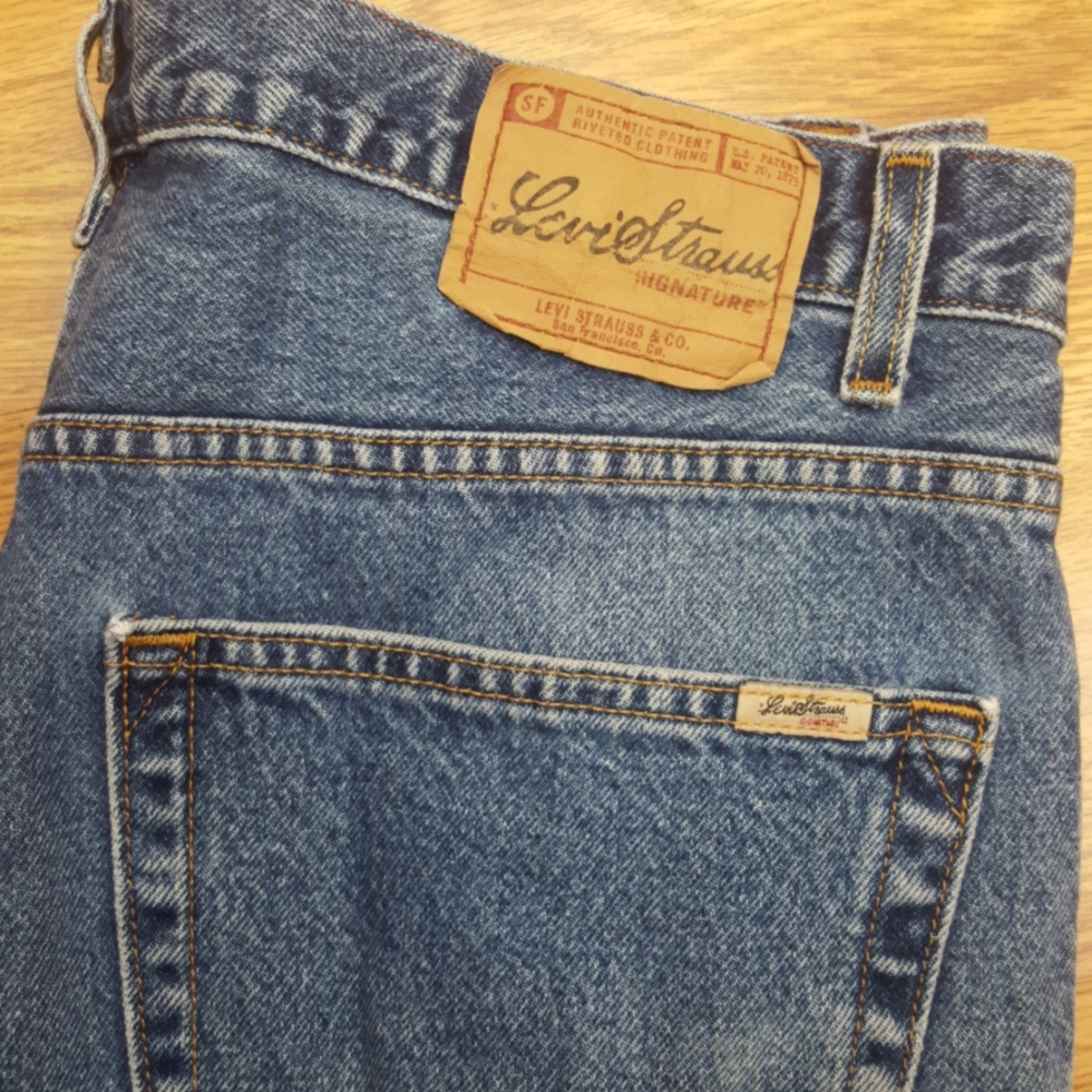 Vtg men's Levi Strauss Signature jeans relaxed fit